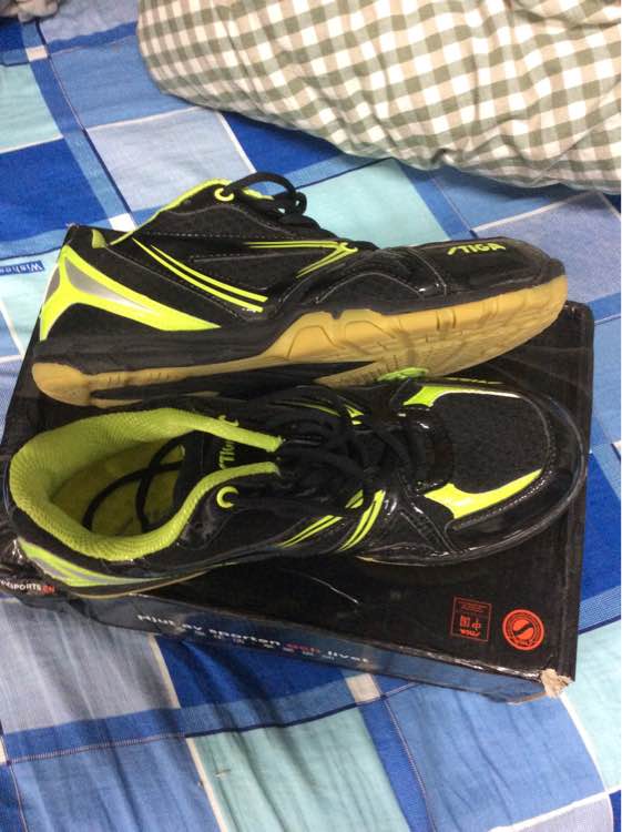 ��һ˫98��ƹ����Ь��40��